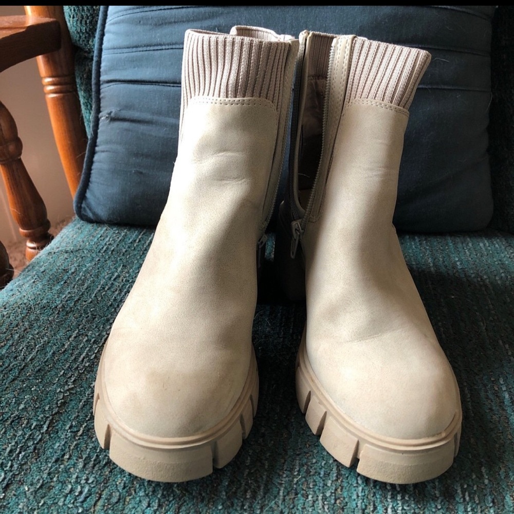 Women boots